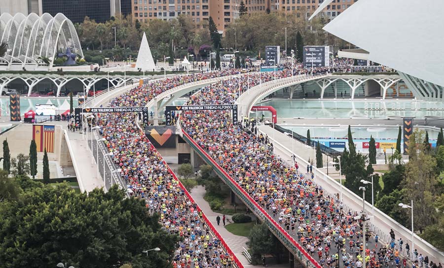 El Maratón Valencia obtiene un 8,4 en la valoración de sus corredores post thumbnail image