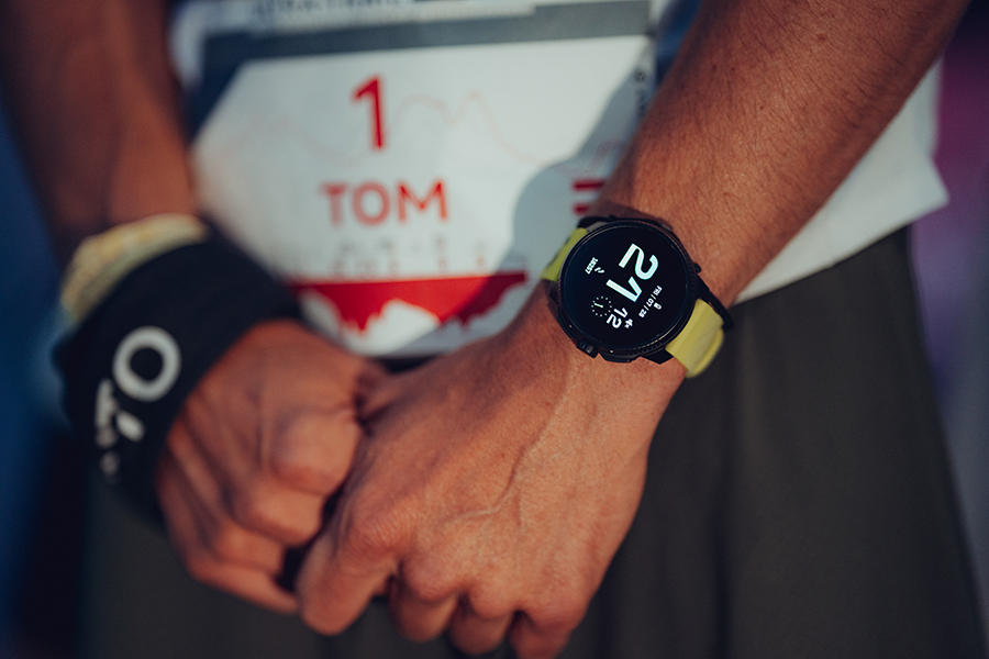 Suunto Race, el nuevo reloj deportivo con pantalla AMOLED y mapas offline -  Running y trail