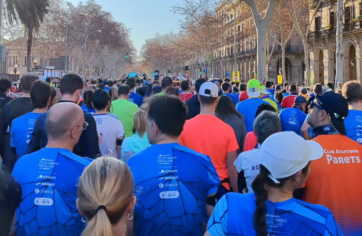 28.000 runners disfrutan de las calles de Barcelona en la Mitja Marató Barcelona by Brooks 2024 post thumbnail image