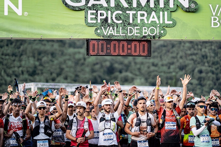 Raúl Ortiz y Anna Comet se adjudican la Marathon del Garmin Epic Trail 2026 post thumbnail image